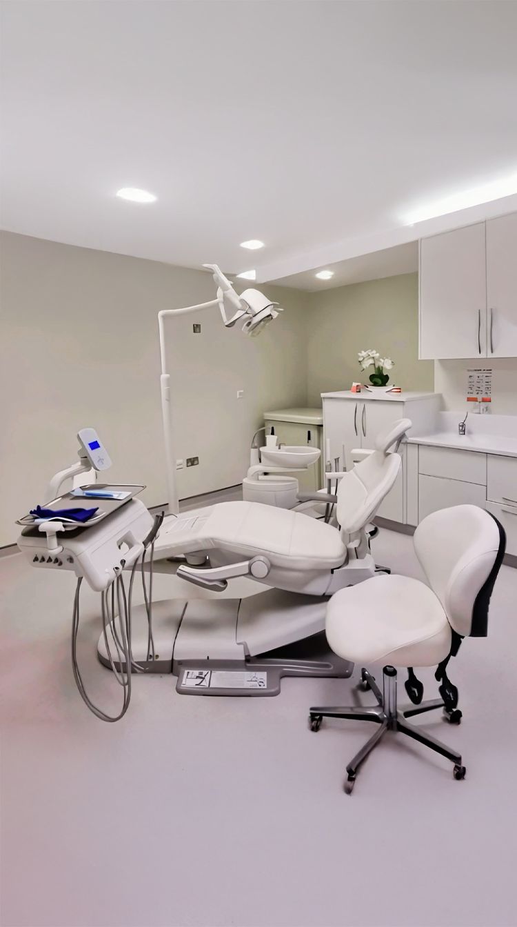 Dentist near me at LIPS Healthcare Battersea - London
